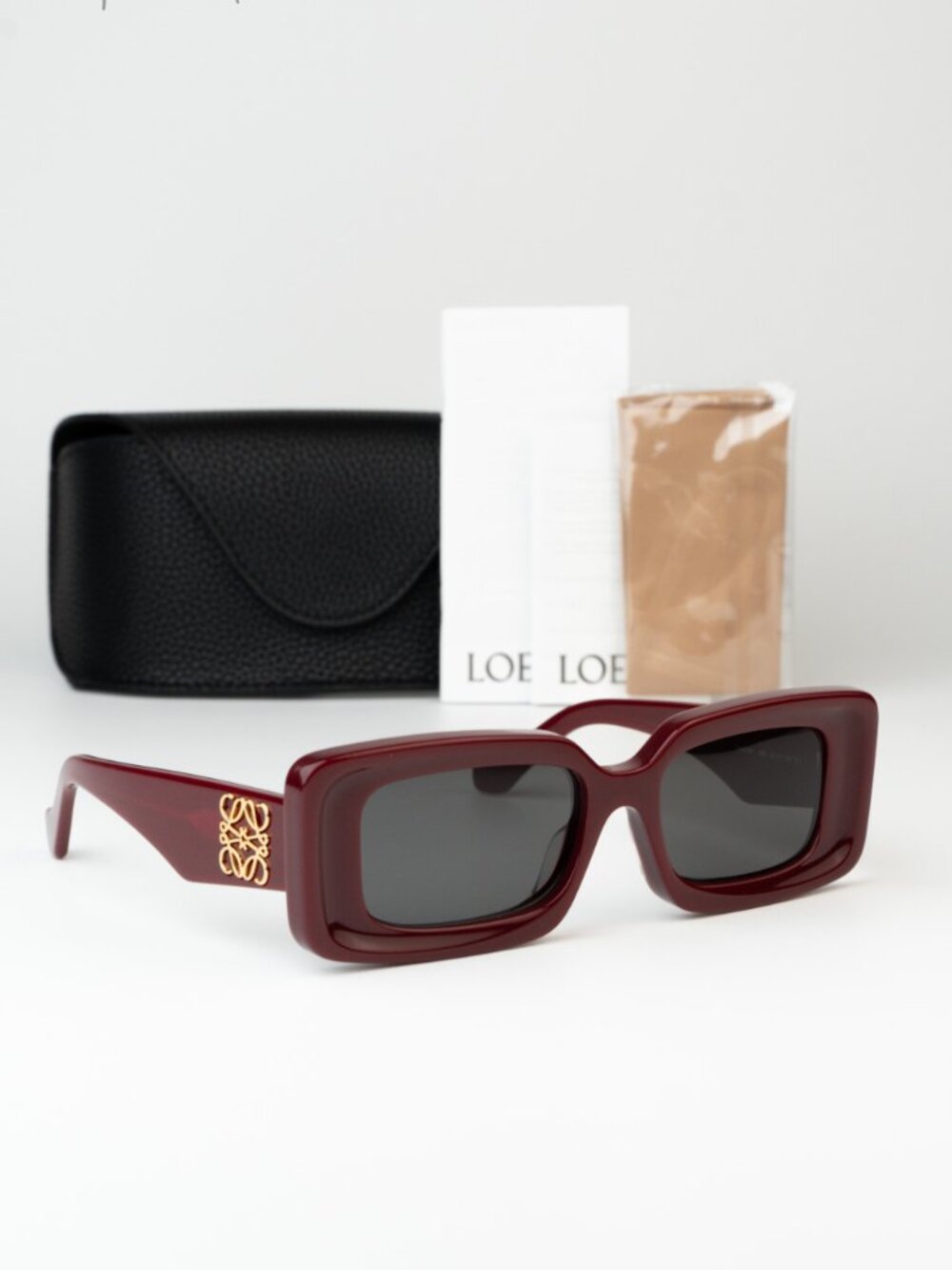 Loewe Women Sunglasses Red Grey Rectangular LW40102F 66A NEW AUTHENTIC
